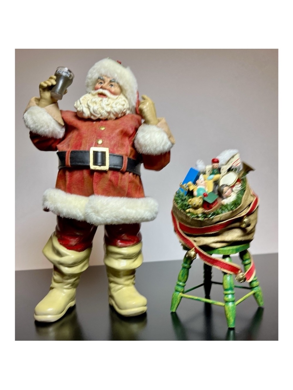 Possible Dreams 2 Pc Coca Cola Santa 1997 Hospitality Clothtique Christmas Decor